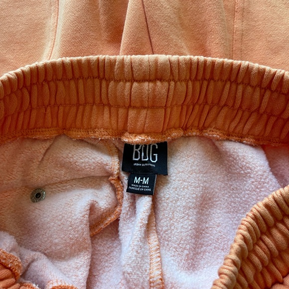 BDG Cropped Fleece Pull-On Pant - Picture 4 of 4